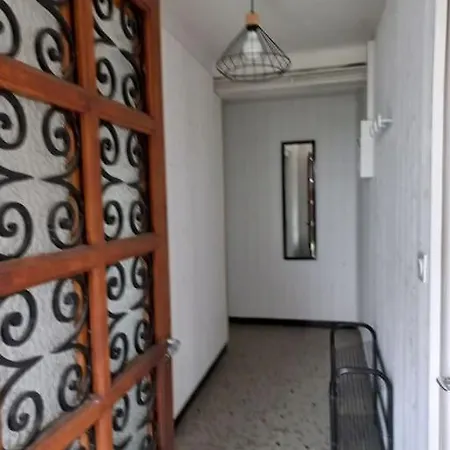 Dans Apartment